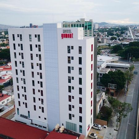 Отель Gumont Guadalajara Lopez Mateos - Minerva Экстерьер фото
